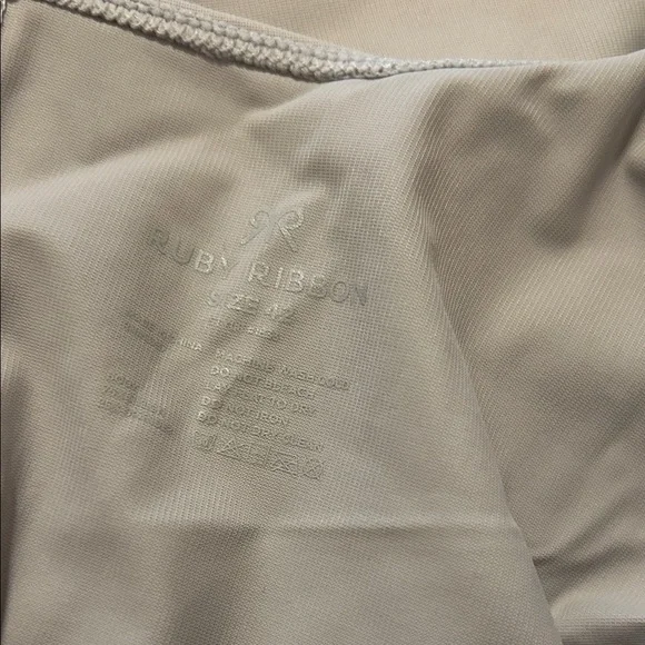 Two Ruby Ribbon Shapewear Bra Pieces - Picture 12 of 13